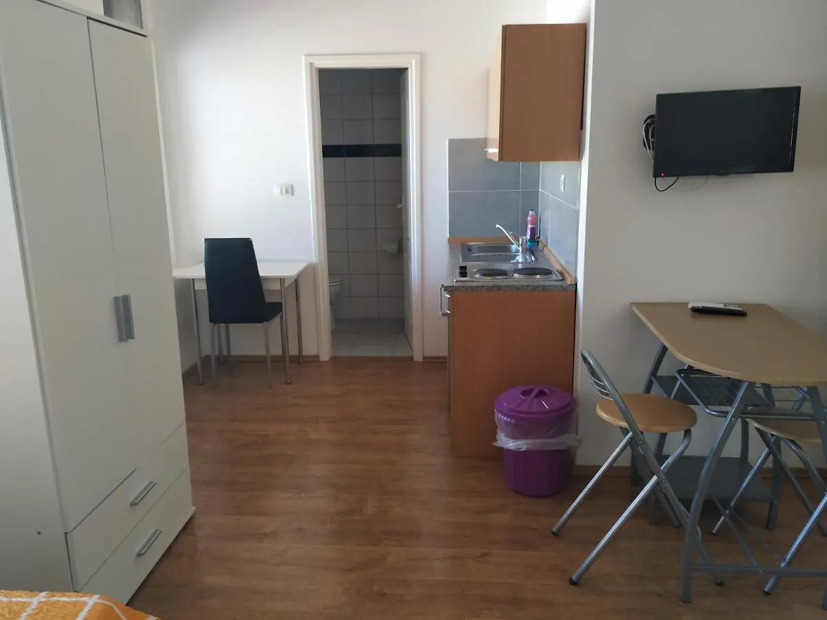 Apartments Todorovic Πούλα