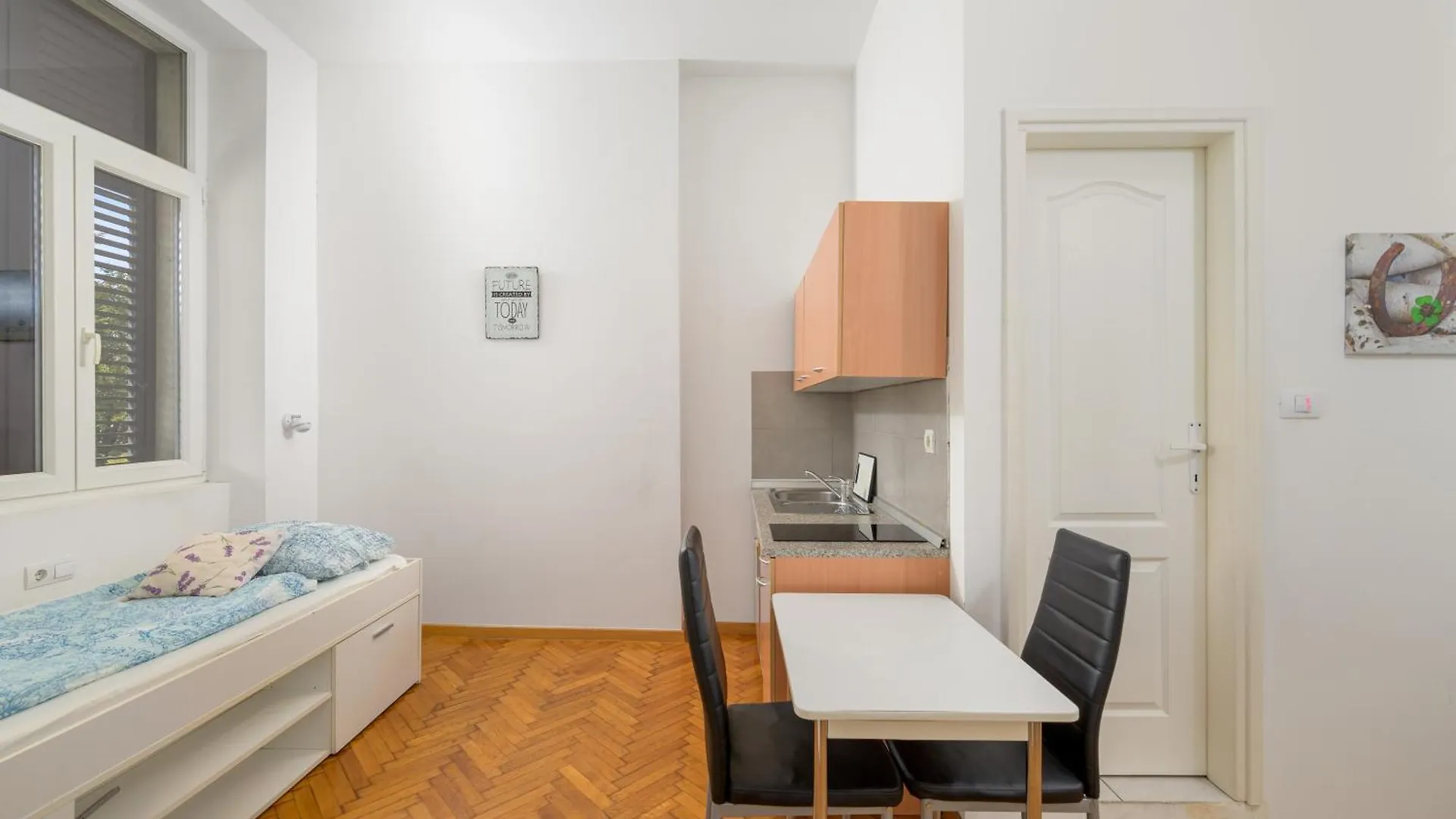 Apartments Todorovic Pula 0*,  Croatia